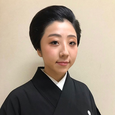 萩岡由子（箏曲山田流）